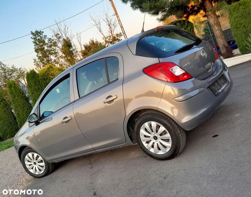 Opel Corsa - 10