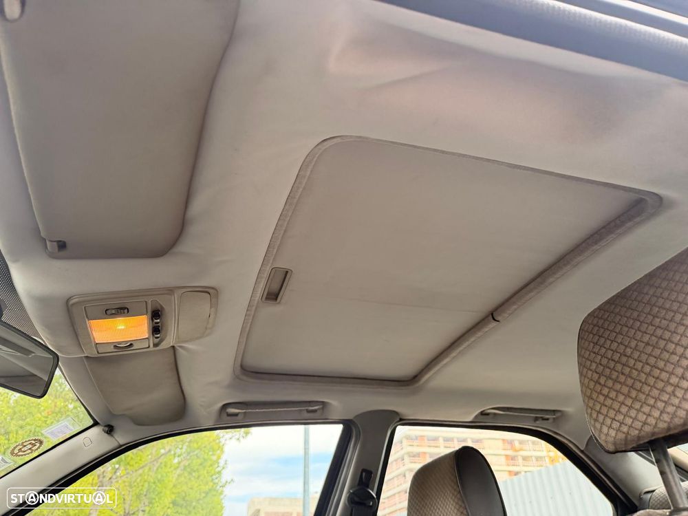 Alfa Romeo 146 1.4 Image - 11