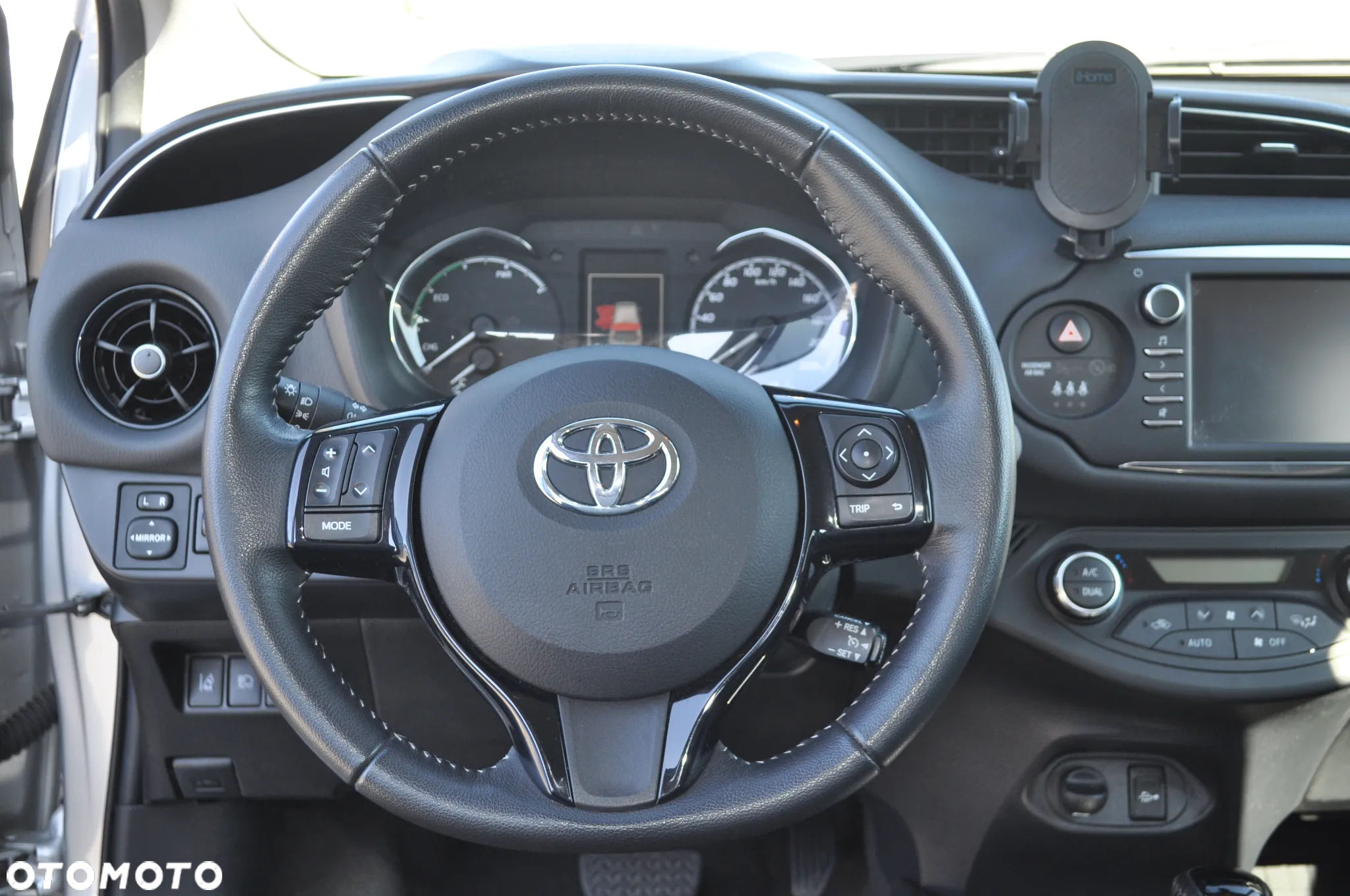 Toyota Yaris - 12