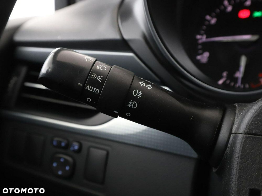 Toyota Avensis 1.8 Multidrive S Executive - 34