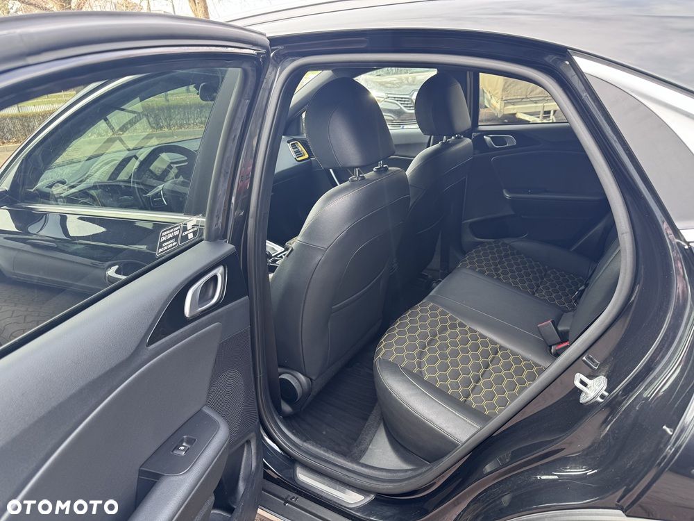 Kia XCeed 1.6 T-GDI Business Line DCT - 15