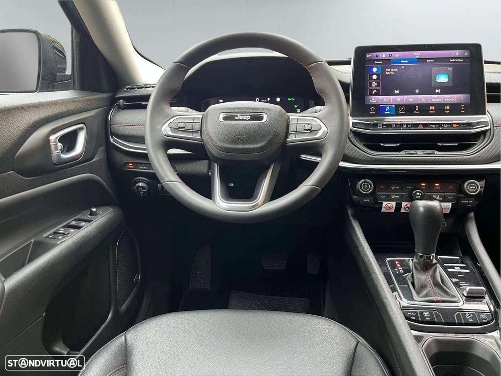 Jeep Compass - 12