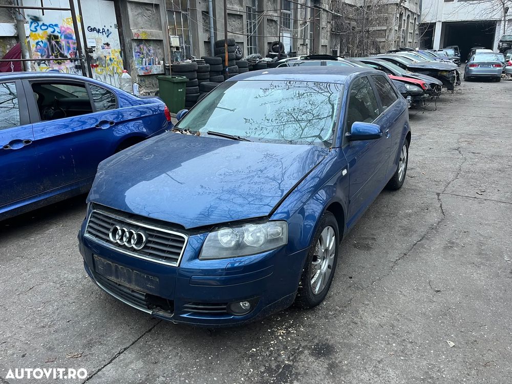 Dezmembrez Audi A3 8P coupe 2005 albastru LZ5C 1,6 benzina BGU 75KW - 3