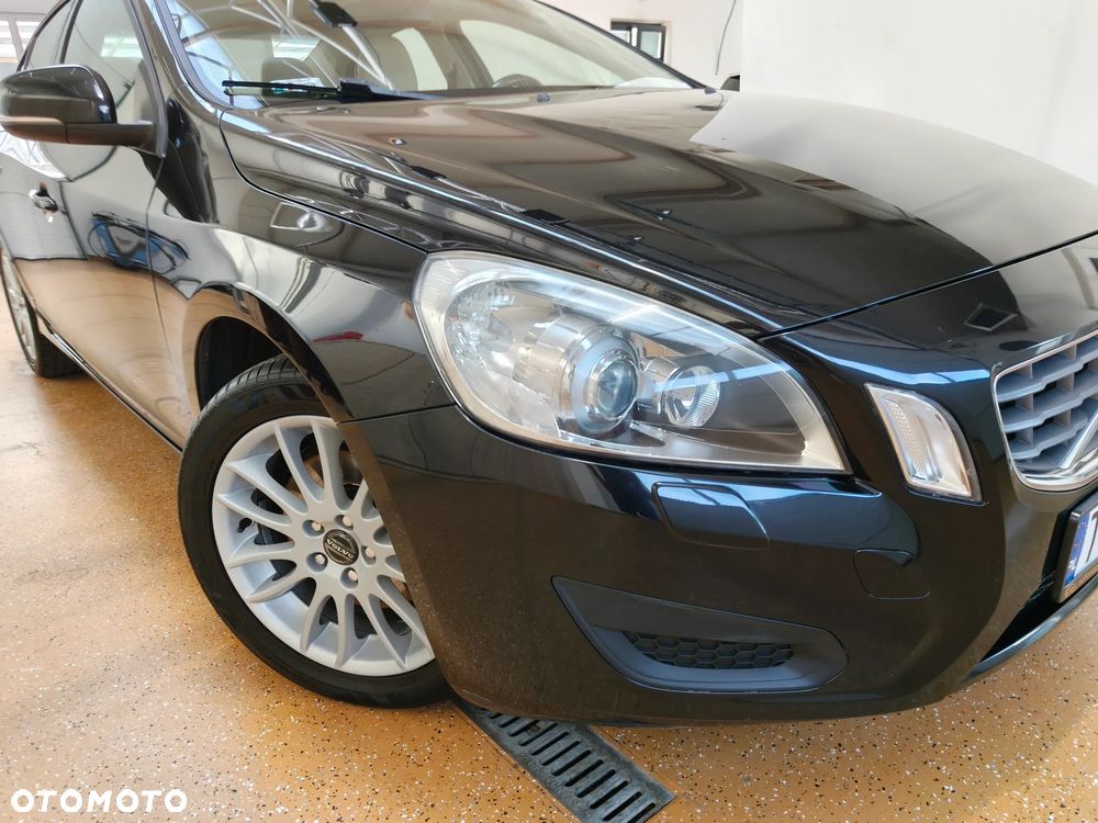 Volvo S60 T3 Edition Pro - 9