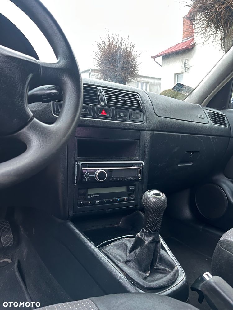 Volkswagen Golf 1.9 TDI Comfortline - 19