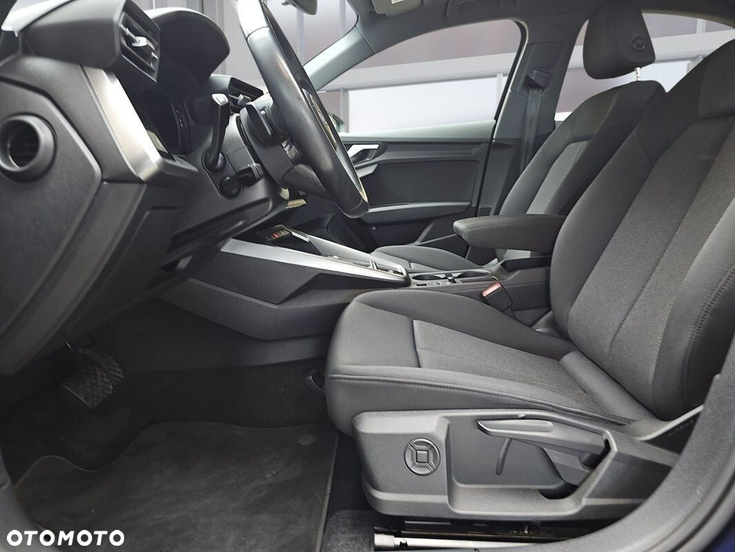 Audi A3 30 TDI S tronic - 21