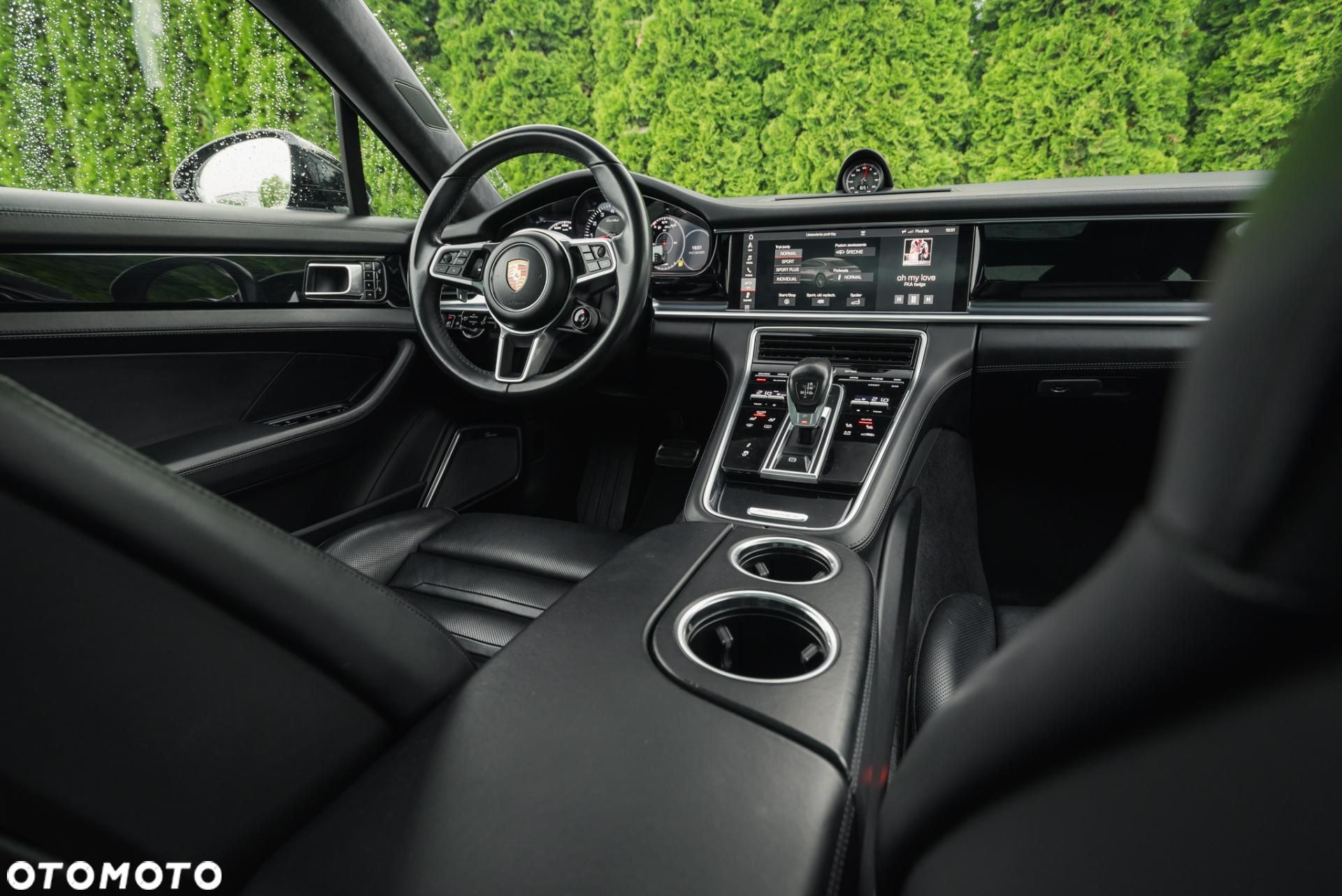 Porsche Panamera - 17