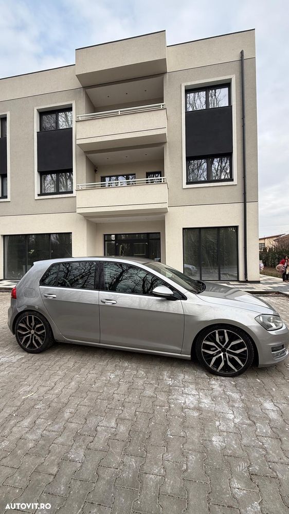 Volkswagen Golf 2.0 TDI DSG BMT Highline - 2