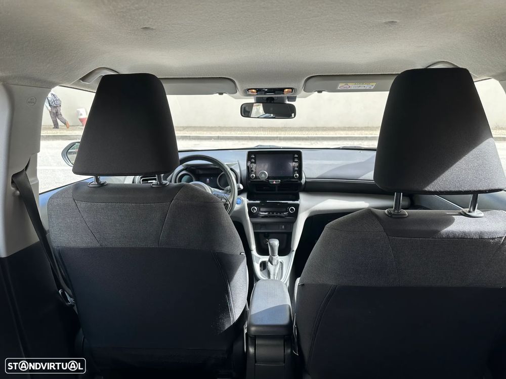 Toyota Yaris Cross 1.5 HDF Luxury - 24