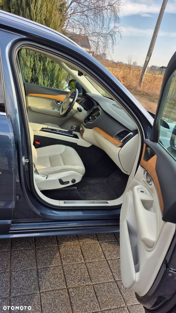 Volvo XC 90 T6 AWD Geartronic Momentum - 11