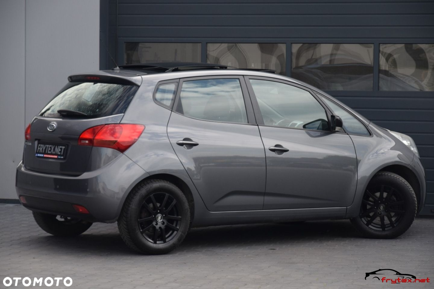 Kia Venga - 12
