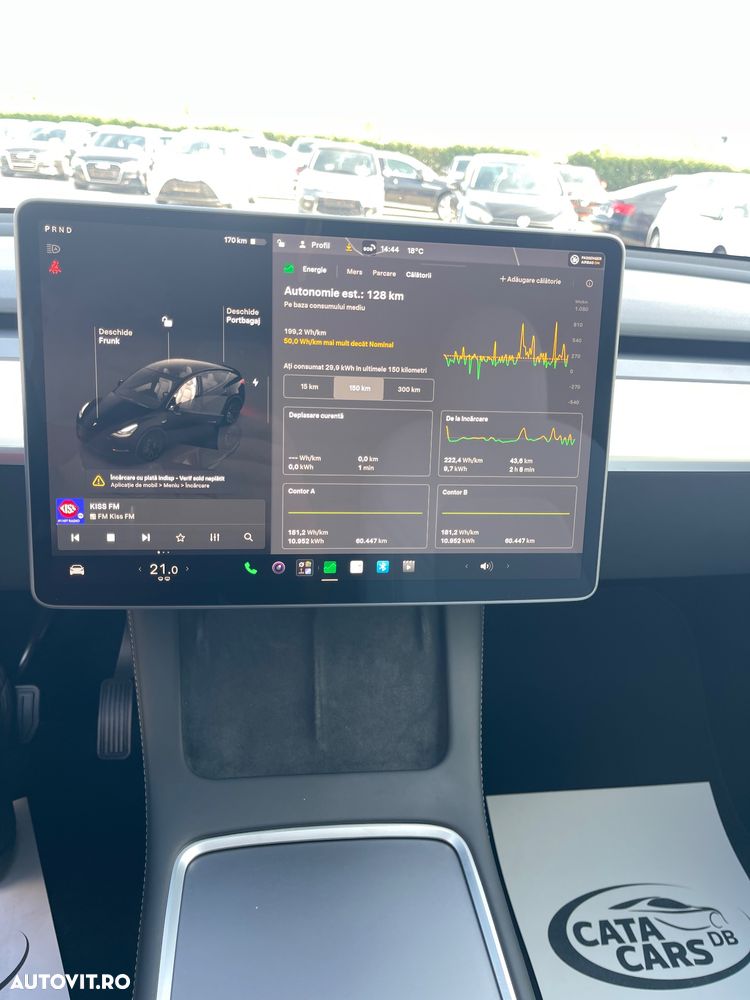 Tesla Model Y Long Range Dual Motor AWD - 37