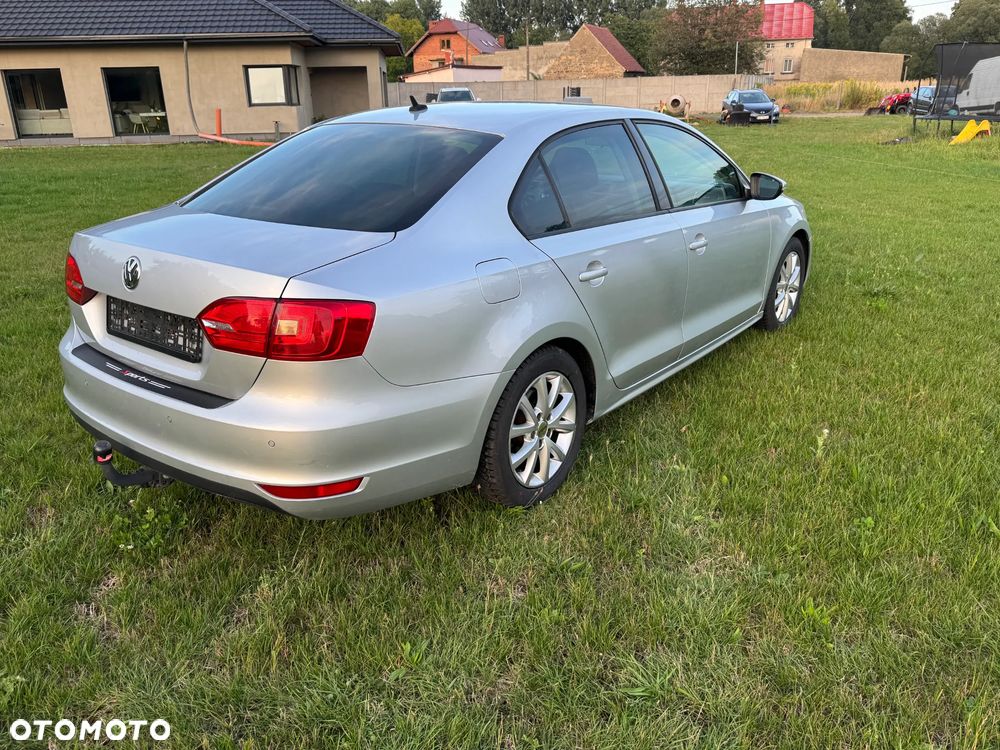 Volkswagen Jetta 1.2 TSI Trendline Optimum - 6