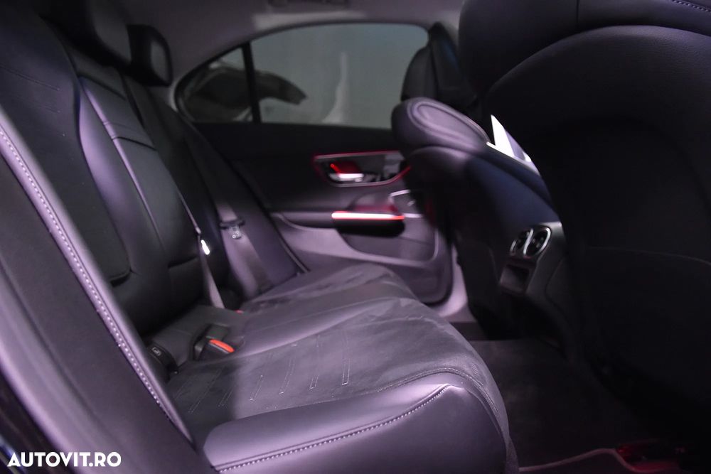 Mercedes-Benz C 300 MHEV 4MATIC - 12