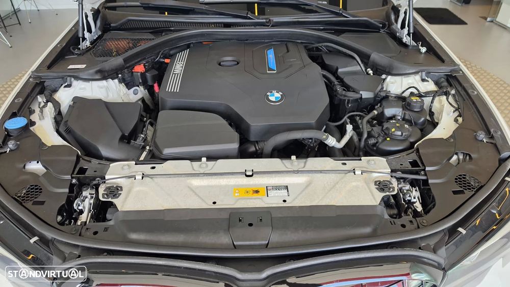 BMW 330 e Line Sport Auto - 28