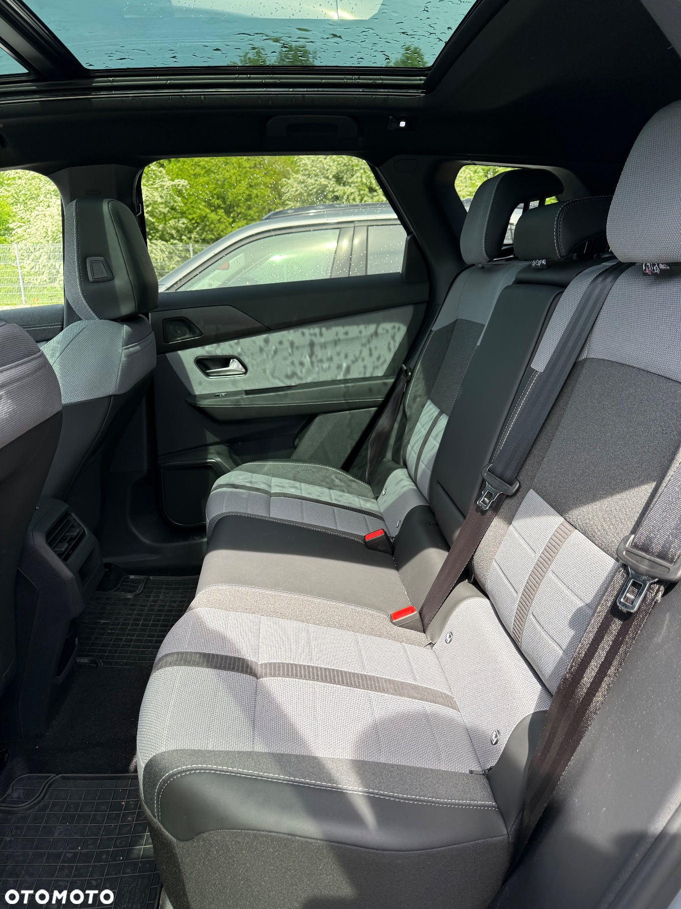 Opel Grandland 1.2 T mHEV GS S&S eDTC6 - 14