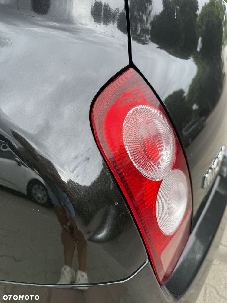 Nissan Micra - 10