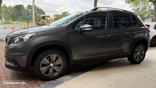 Peugeot 2008 1.5 BlueHDi Signature - 2