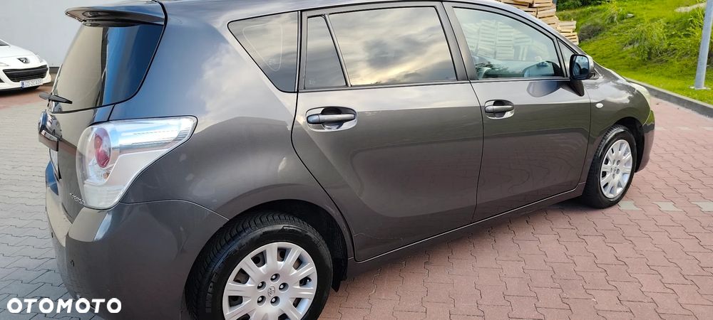 Toyota Verso 1.8 Sol 7os MS - 8