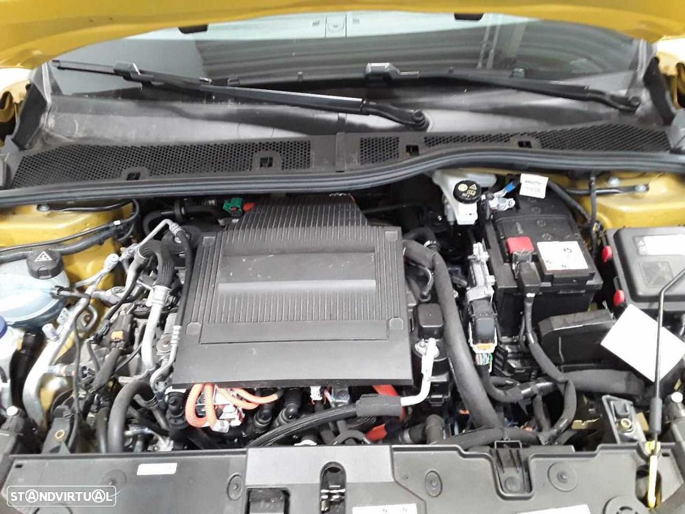 Peugeot e-2008 50 kWh Allure - 8