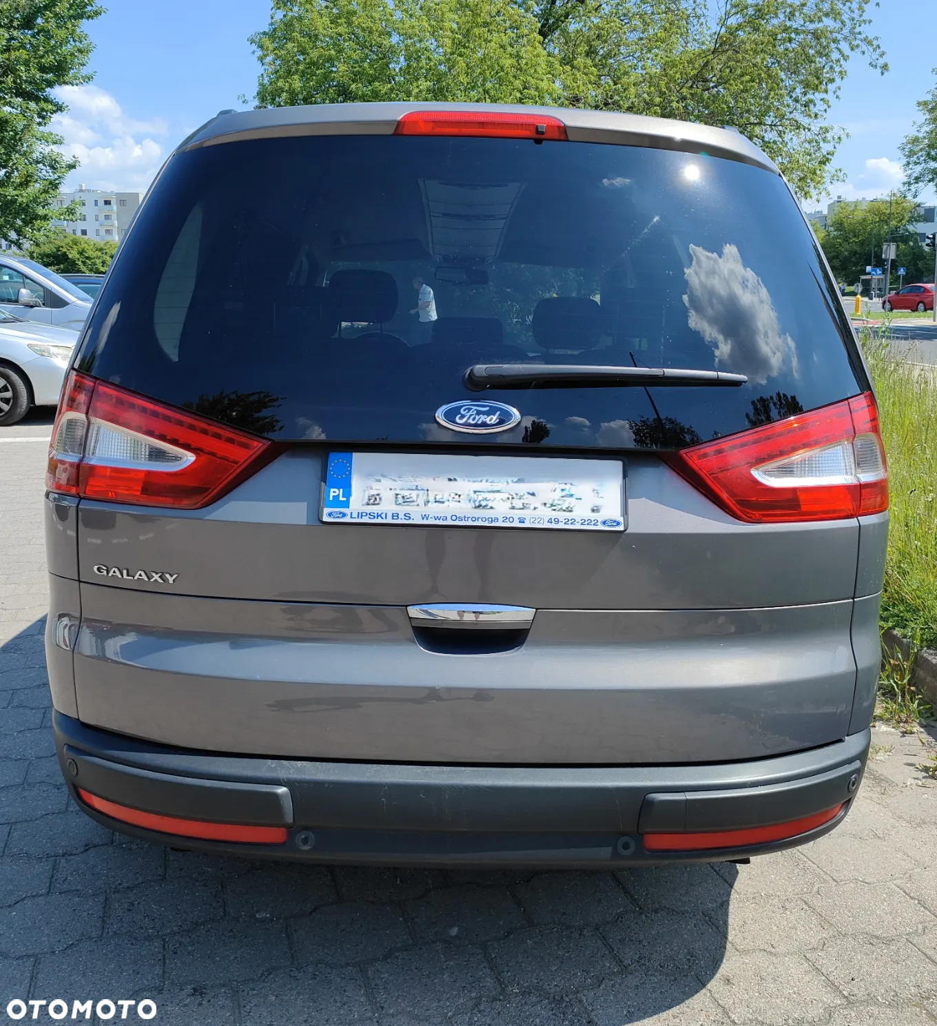 Ford Galaxy - 8
