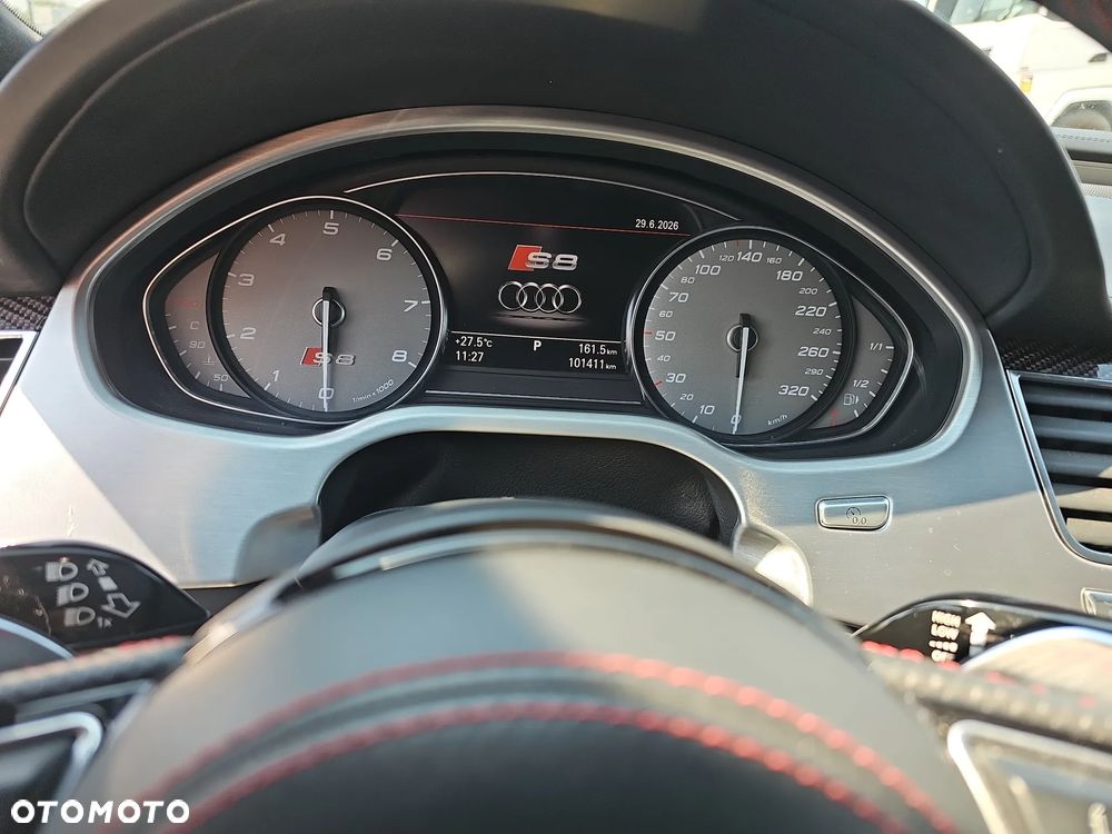 Audi S8 Plus 4.0 TFSI Quattro - 16