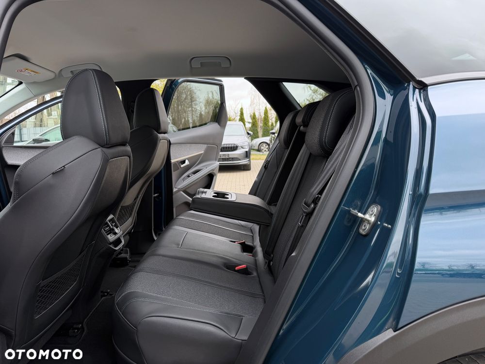 Peugeot 3008 1.6 PureTech HYbrid Allure S&S EAT8 - 28