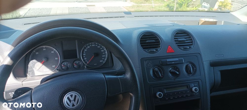 Volkswagen Caddy - 11