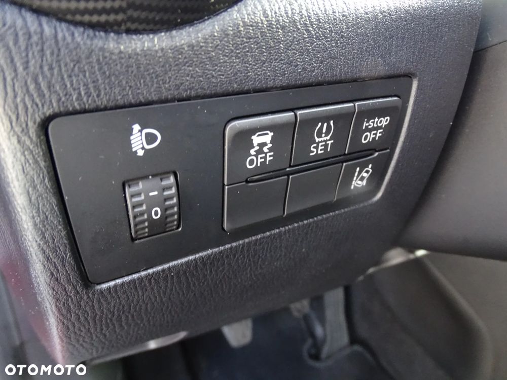 Mazda 2 2015
