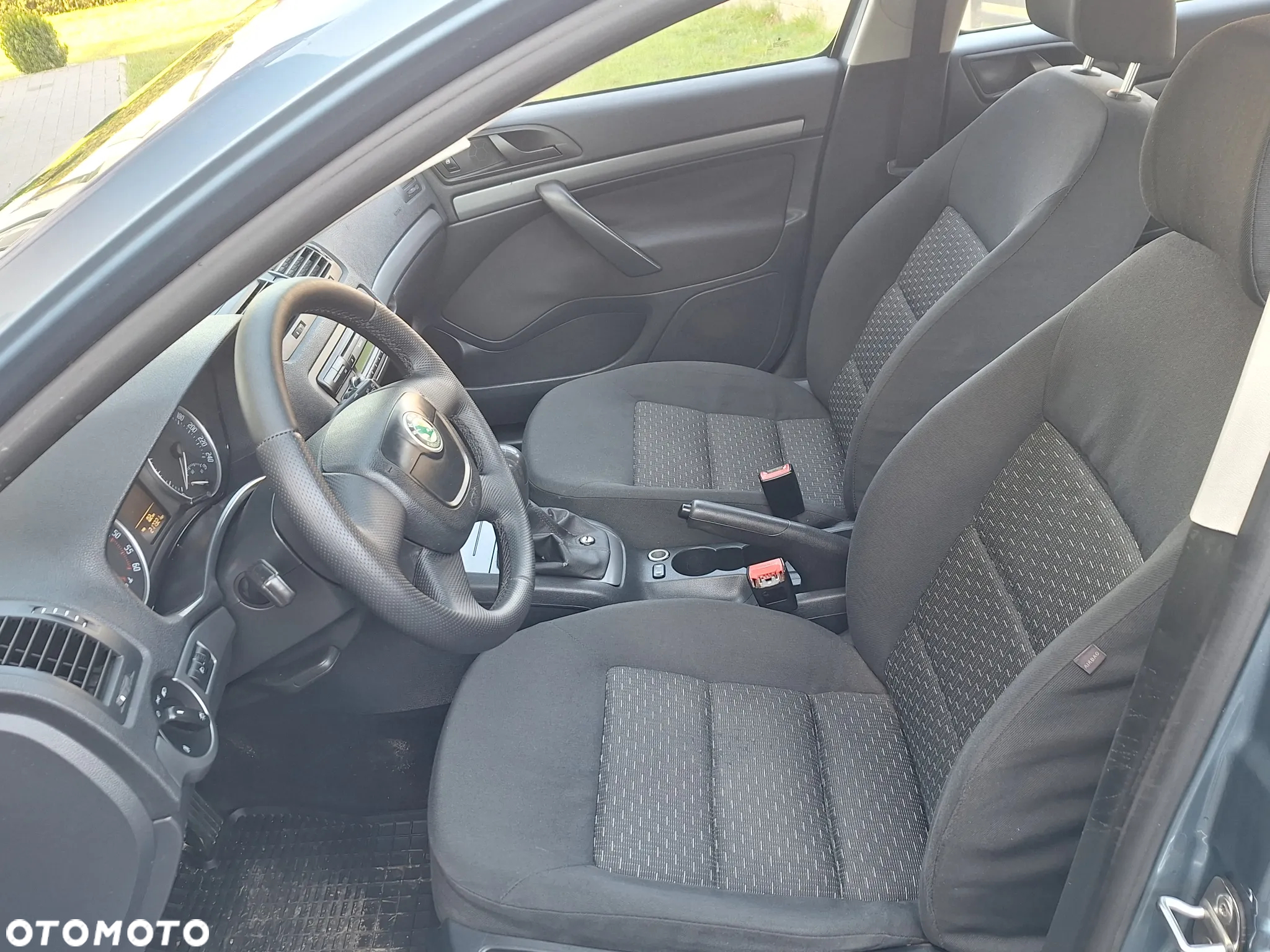 Skoda Octavia 1.6 TDI Ambiente - 29