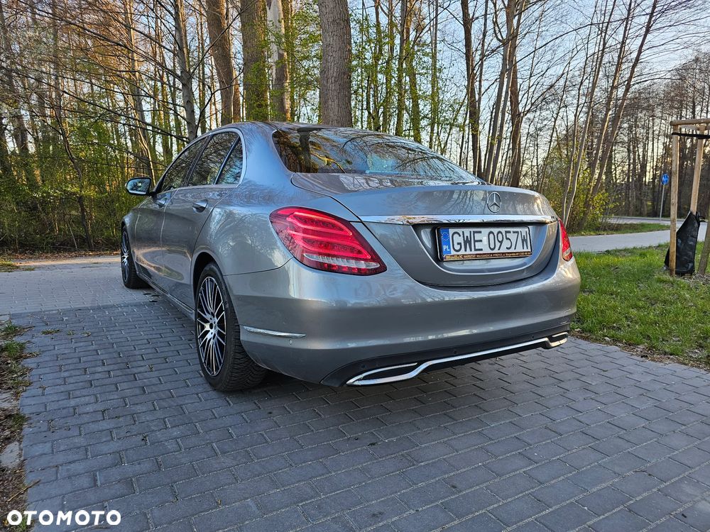 Mercedes-Benz Klasa C 180 7G-TRONIC - 26