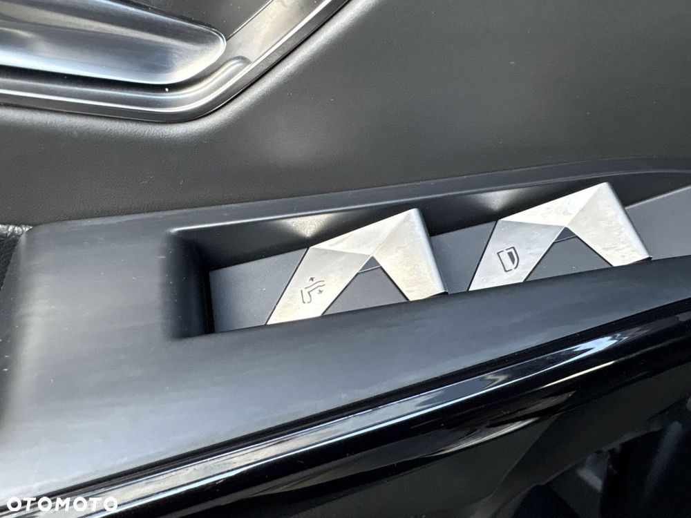 DS Automobiles DS 7 - 21