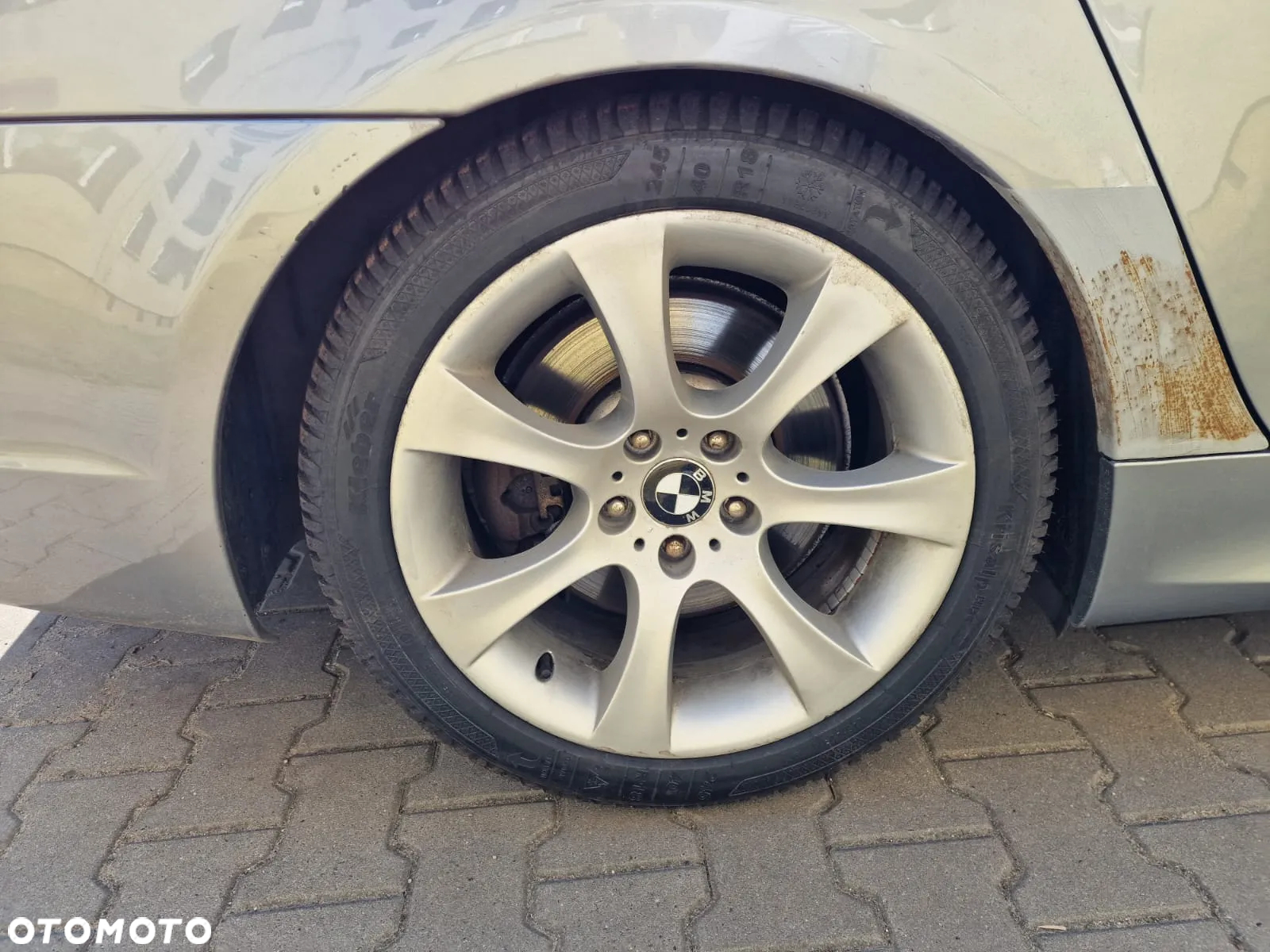 BMW Seria 5 545i - 31