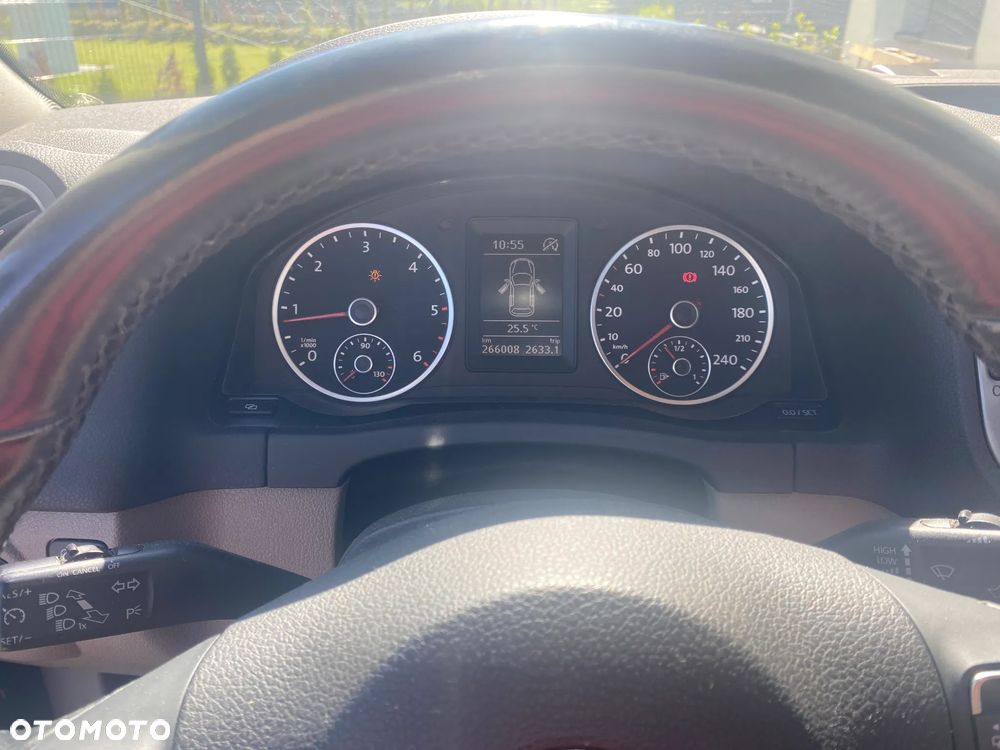 Volkswagen Tiguan 2.0 TDI BlueMot Trend&Fun - 9