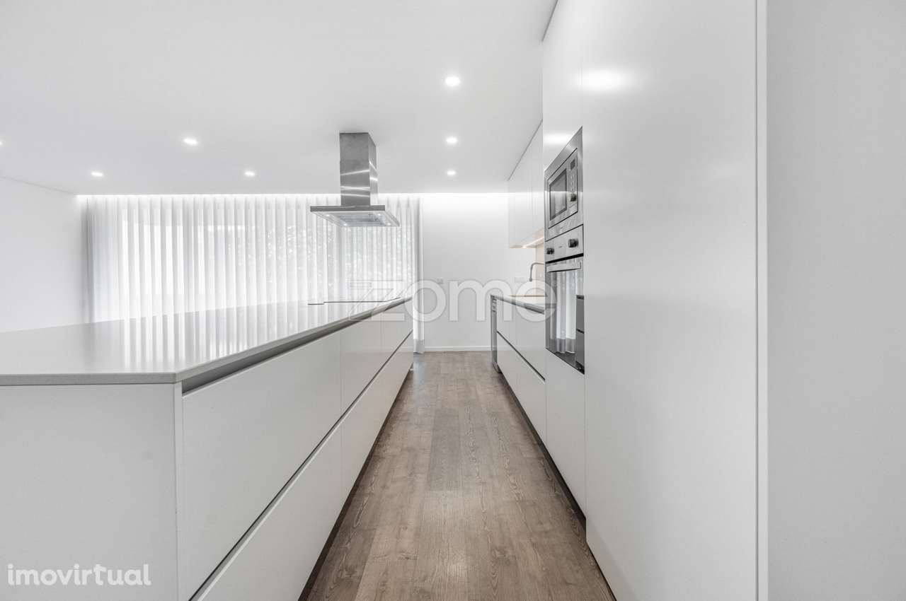 T3 Semi-Novo p/ Arrendamento em Tenões, Braga - Grande imagem: 3/37