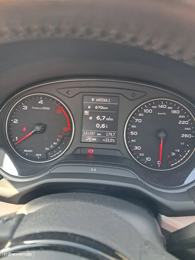 Audi Q2 1.6 TDI Design - 5