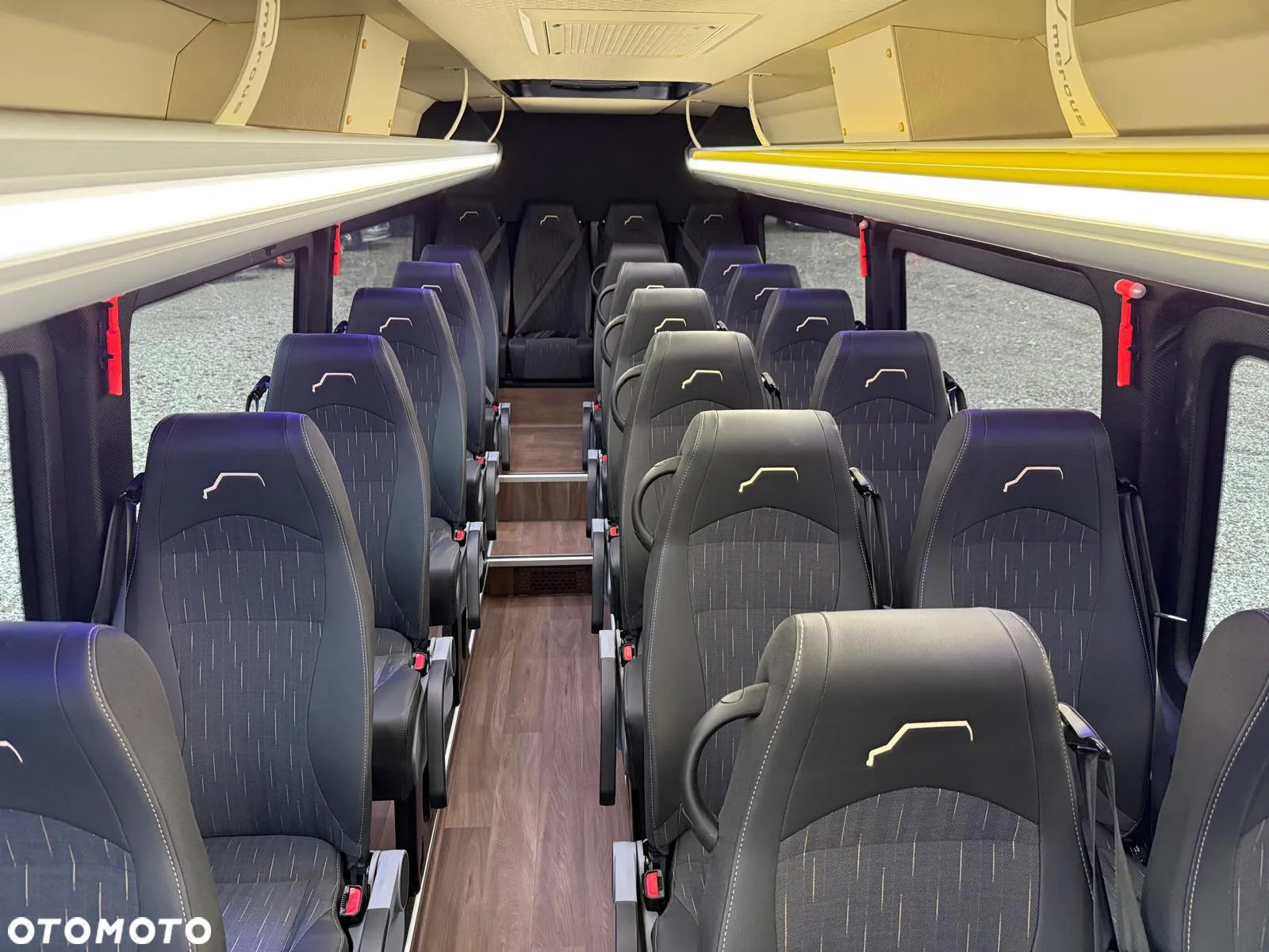 Mercedes-Benz Sprinter 519 - 20
