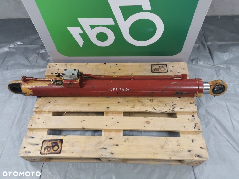 CAT TH....1999r.{Cylinder hydrauliczny teleskopa} - 2