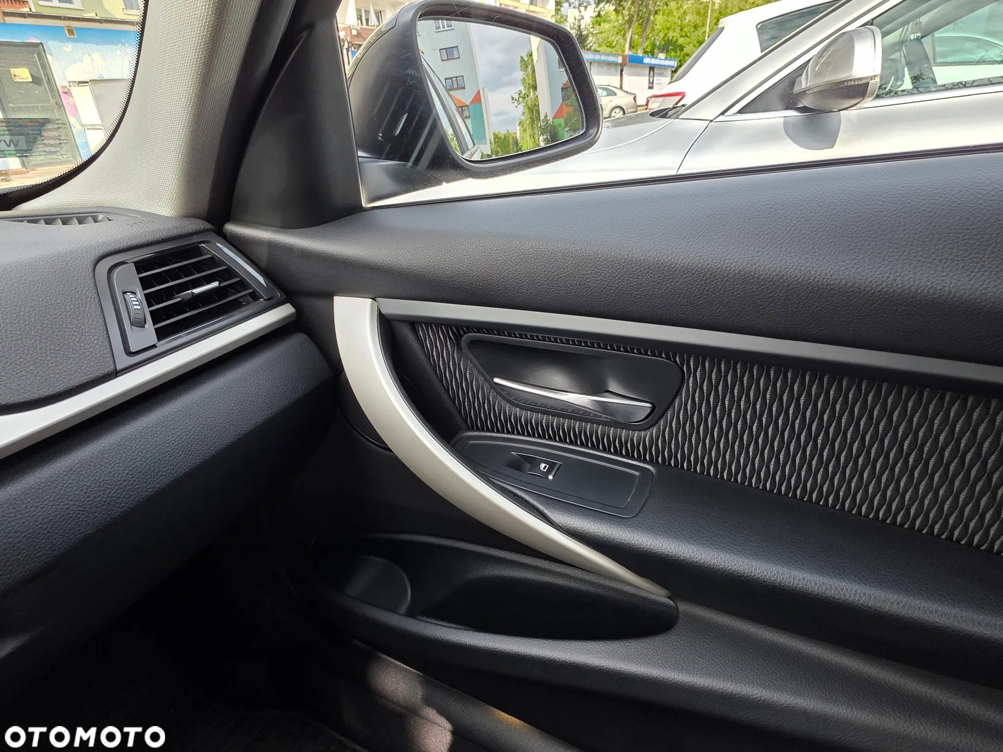 BMW Seria 3 318d Advantage - 12
