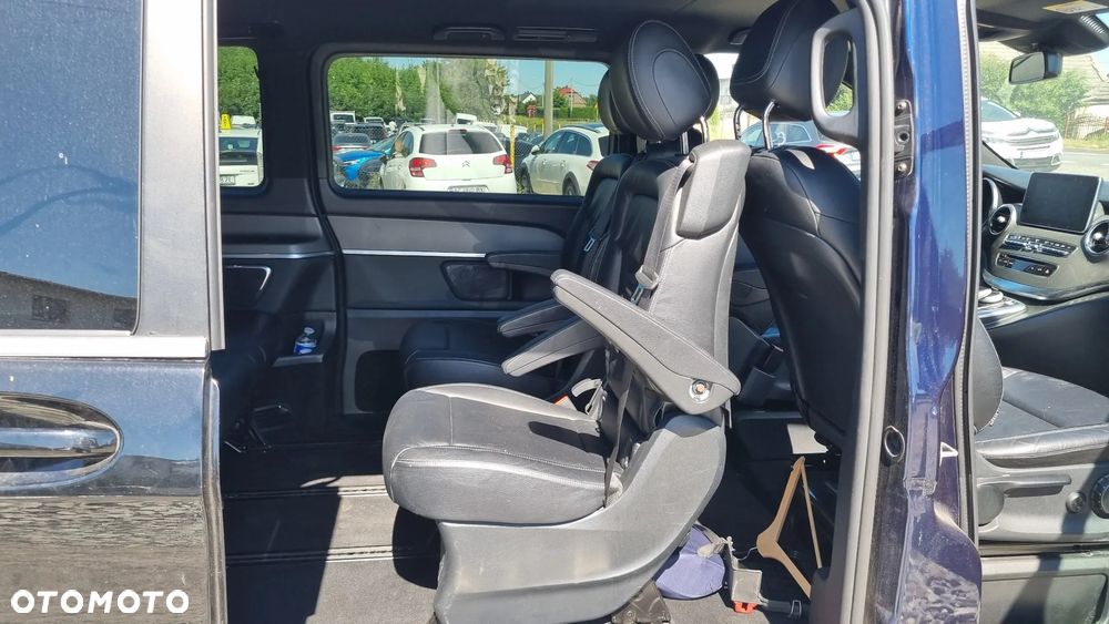 Mercedes-Benz Klasa V 250 (BlueTEC) d extralang 7G-TRONIC - 23