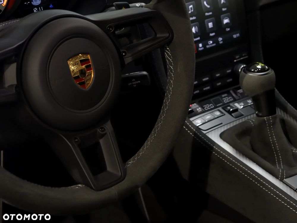 Porsche 718 Spyder - 20