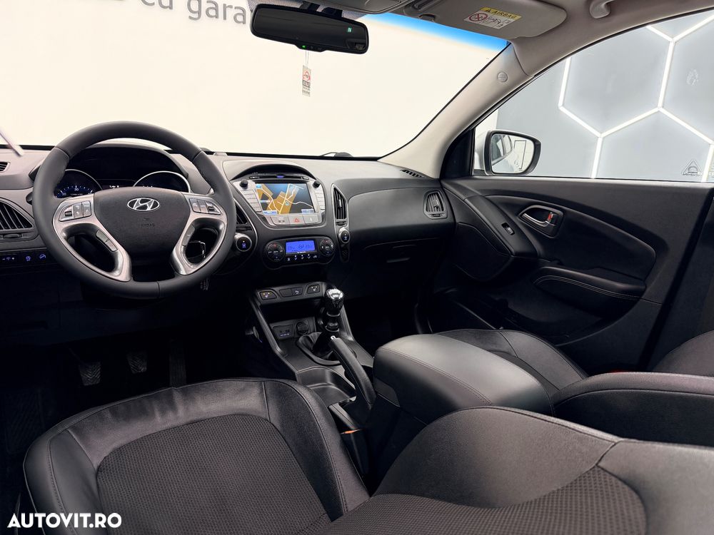 Hyundai ix35 1.7 CRDI 2WD Fifa World Cup Edition - 22