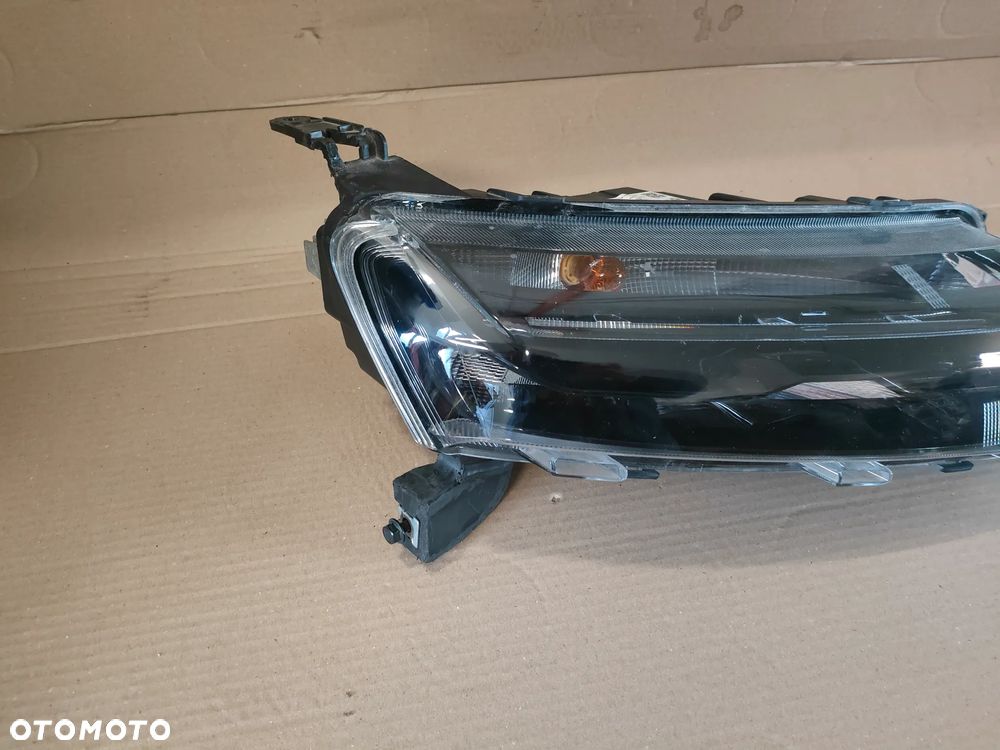 Dacia Spring Elektryk 22- LAMPA PRAWY PRZÓD LED 266008993R - 5