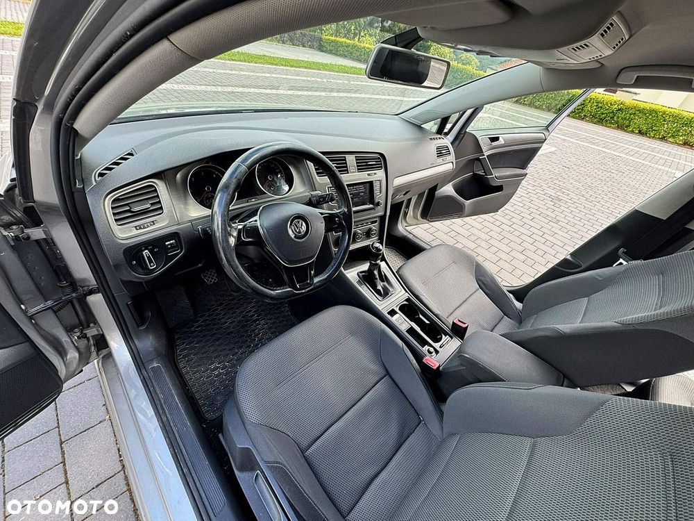 Volkswagen Golf 1.6 TDI Comfortline - 27