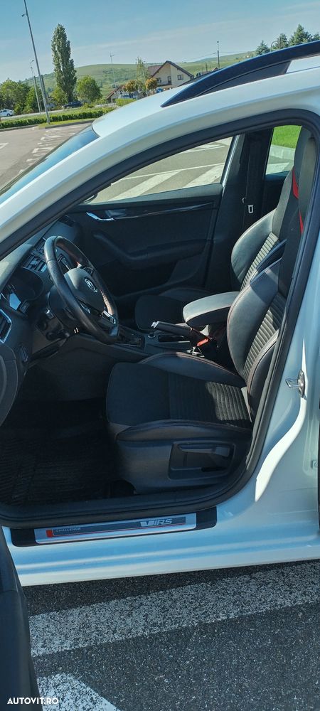 Skoda Octavia 2.0 TSI RS DSG - 10