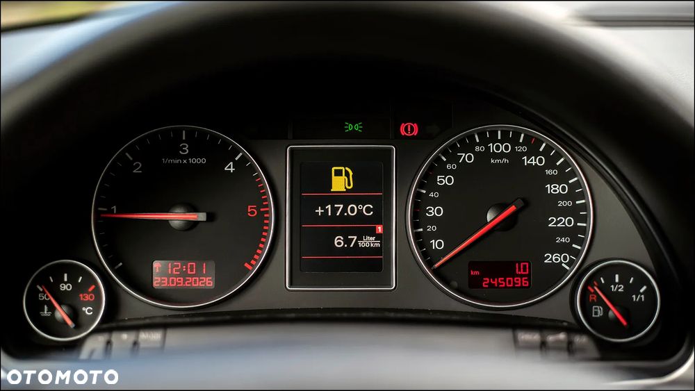 Audi A4 Avant - 25