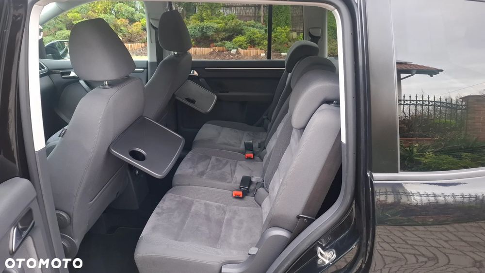 Volkswagen Touran 1.4 TSI DSG Highline - 11