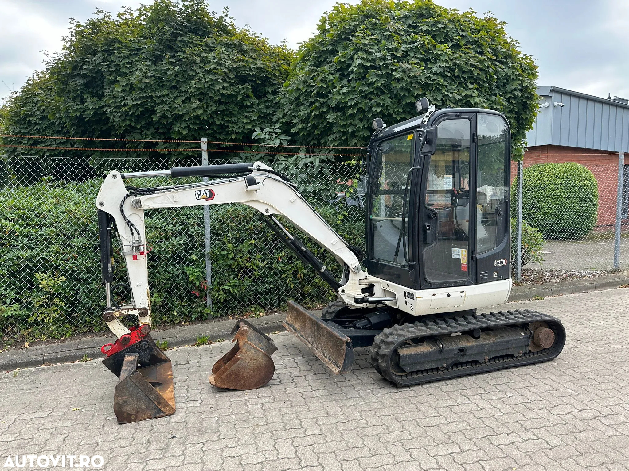 Caterpillar 302.7 DCR Miniexcavator, 2 Cupe, TOP !!! - 2