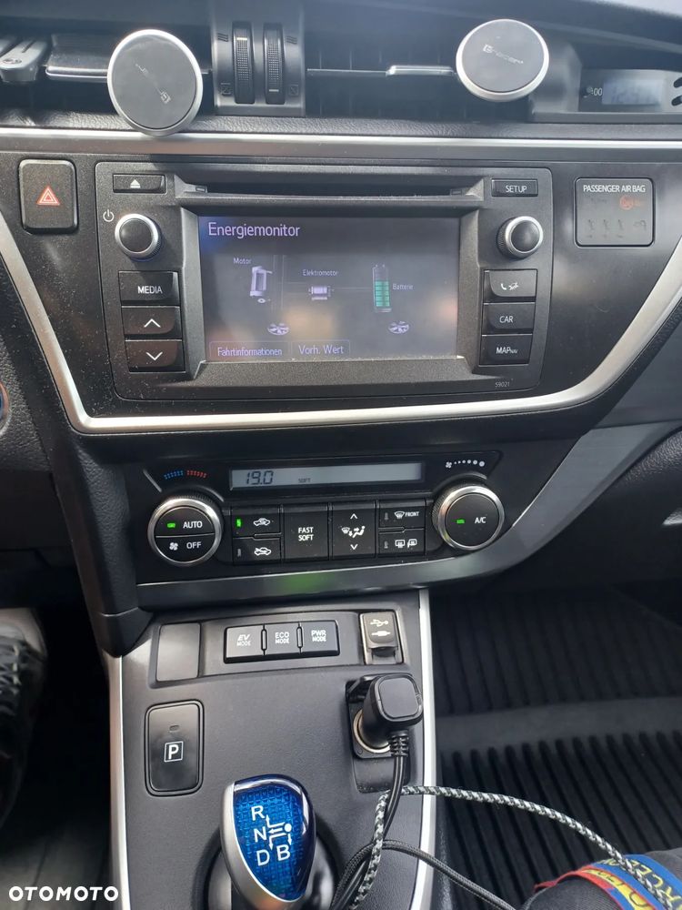 Toyota Auris 1.8 Hybrid Executive - 14
