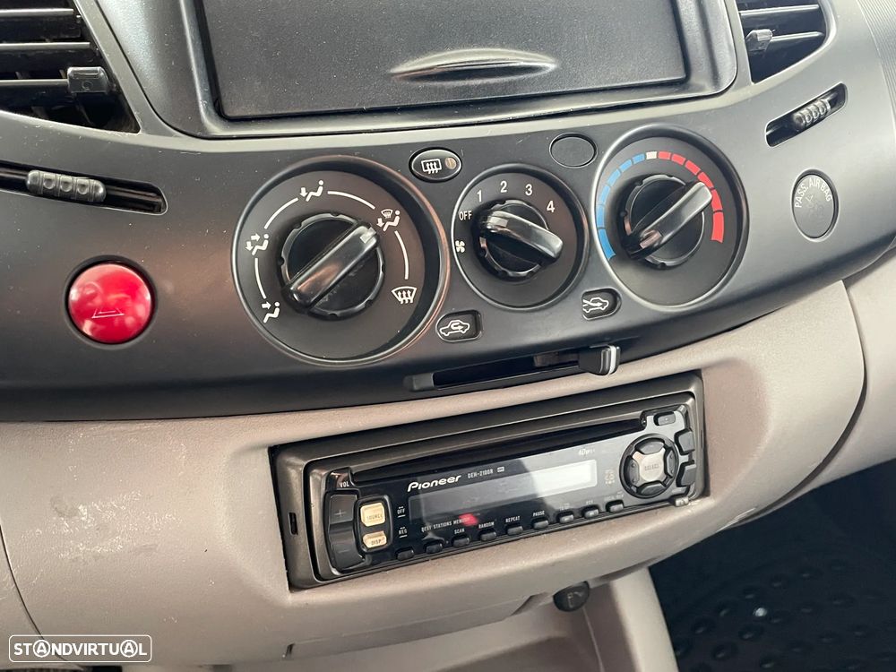 Mitsubishi L200 2.5 DI-D - 19